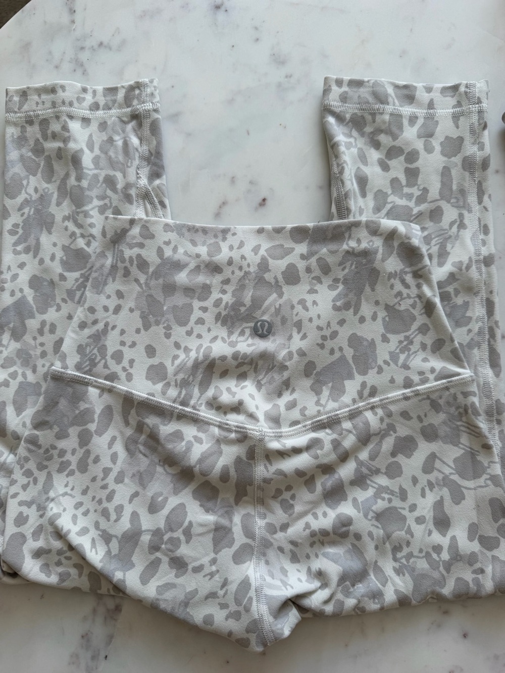 lululemon athletica Light Gray Leopard-Print High-Rise Cropped Leggings - Picture 6 of 8